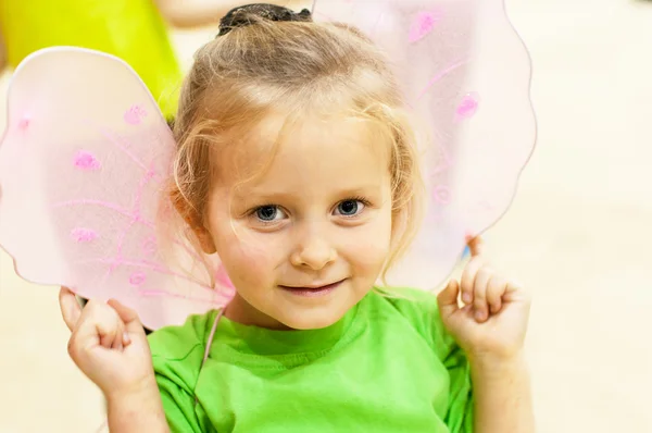 Retrato de pequeña bailarina — Foto de Stock