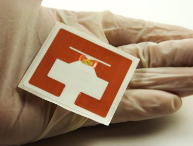 RFID çipleri ve Etiketler