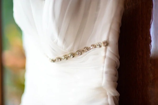 Lindo vestido de noiva — Fotografia de Stock