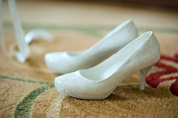 Красивые свадебные туфли — стоковое фото