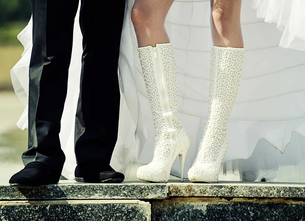 Bride's and groom's shoes — Stock Photo, Image