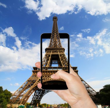 Eyfel Kulesi Paris Fransa bir cep telefonu ile çekilen