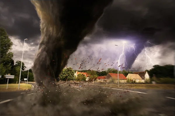 Große Tornado-Katastrophe auf einer Straße — Stockfoto