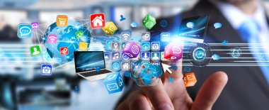 Multimedya Teknoloji cihazlar elinde tutan işadamı