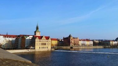 Prag sokak Rasinovo nabrezi