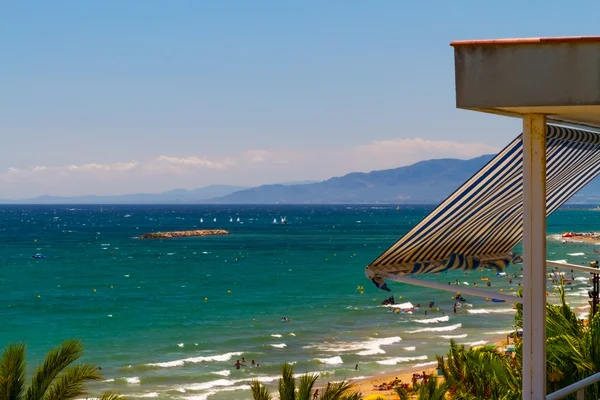 Veduta della spiaggia di Platja Llarga a Salou Spagna — Foto Stock