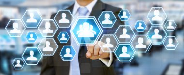 Sosyal ağ kullanarak iş adamı