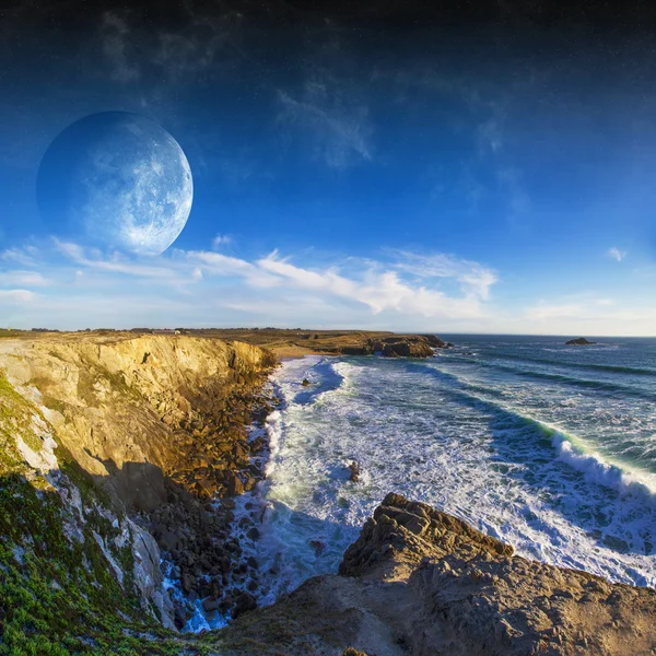 Vista del lejano sistema planetario desde los acantilados — Foto de Stock