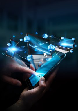 İşkadını teknik cihazlar ve simgeler uygulamalarla bağlı