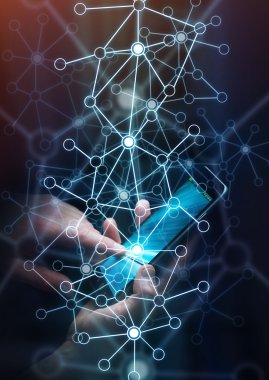 Cep telefonuyla veri ağı kullanarak iş kadını