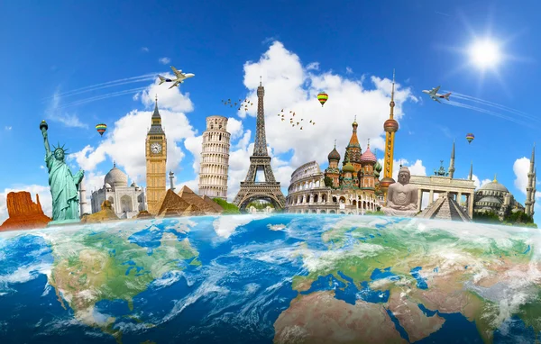 Famous landmarks of the world grouped together on planet Earth — Stock Photo, Image