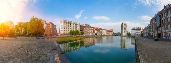 Quai du Wault en Lille Francia — Foto de Stock