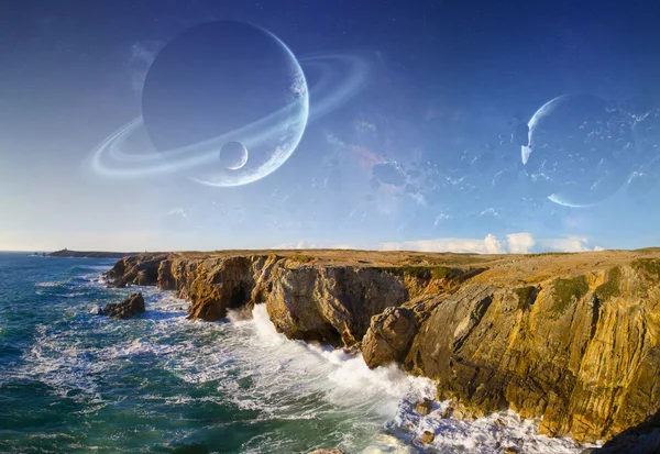 View of distant planet system from cliffs — Stock Photo, Image
