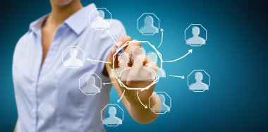 İş kadını drawning sosyal ağ arabirimi