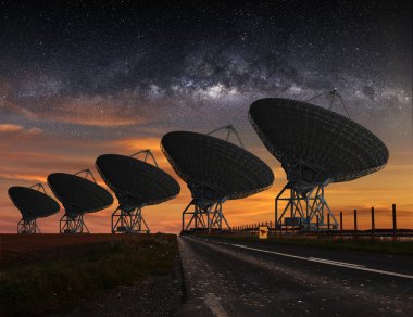 gece radyo Teleskobu görünümü