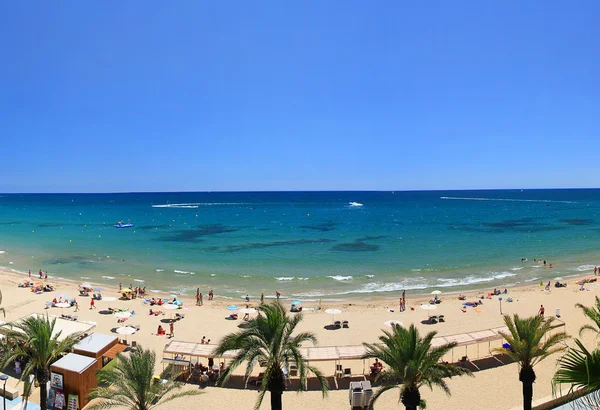 Vacker strandutsikt från balkong — Stockfoto