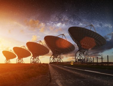 gece radyo Teleskobu görünümü