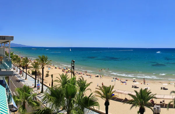 Güzel plaj manzarası balkon — Stok fotoğraf