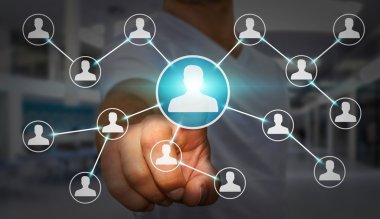 Modern sosyal ağ kullanarak iş adamı 