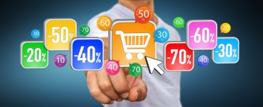 Genç adam satış döneminde alışveriş