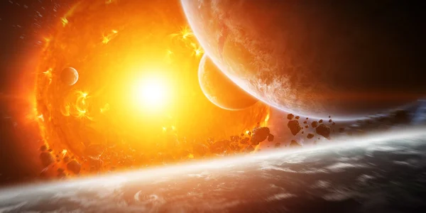 Sol a explodir no espaço perto do planeta — Fotografia de Stock