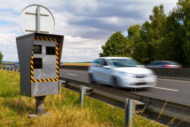 Otomatik hız kamerası