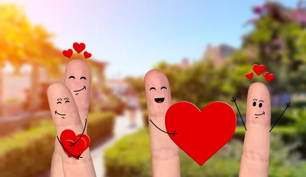 Happy finger par i kärlek firar alla hjärtans dag — Stockfoto
