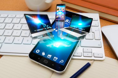 Modern cep telefonu teknoloji cihazları bağlamak