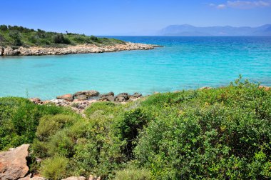 Güzel deniz manzarası kayalık adalar. Ege Denizi. Türkiye