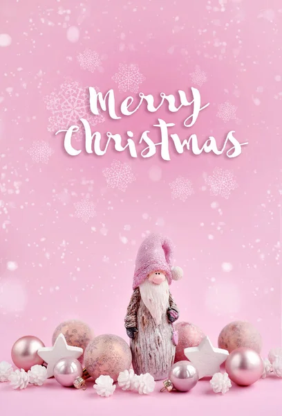 Рождественский Пряник Снежинками Красным Фоном Рождественские Новогодние Открытки — стоковое фото