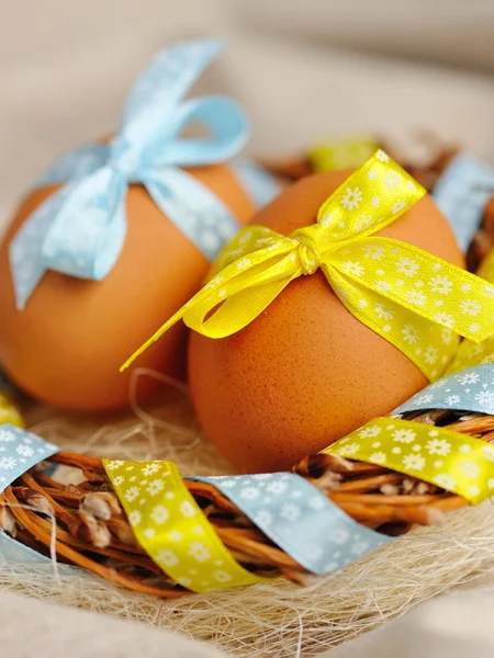 Easter eggs in the nest — Stock Photo, Image