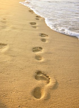 kumlu sahilde footmarks