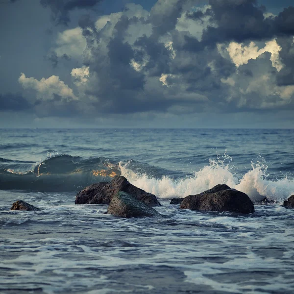 Вид на штормовий море — стокове фото