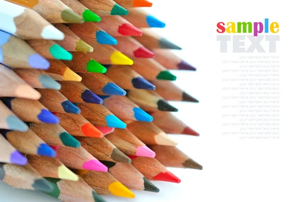 Primer plano de los lápices de color sobre fondo blanco — Foto de Stock