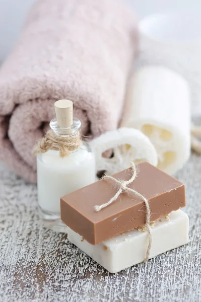 Ręcznie robione mydło z płatki owsiane, mleko i kakao — Zdjęcie stockowe