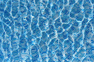 Yüzme havuzu mozaik alt yakıcı dalgalar deniz suyu gibi dalgalanır ve güneş ışığı yansıması, spor ve rahatlama konsepti ile arka planda dalgalanır.