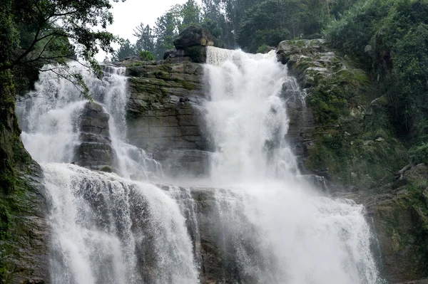 Рамбодский водопад в Шри-Ланке — стоковое фото