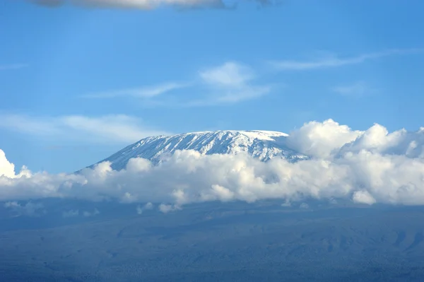 Nieve en la cima del Monte Kilimanjaro — Foto de Stock