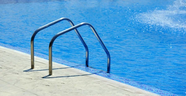 Swimming pool — Stock Photo, Image