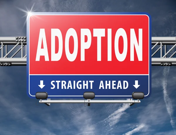 Adoption von Kindern, Werbetafel für Verkehrszeichen. — Stockfoto