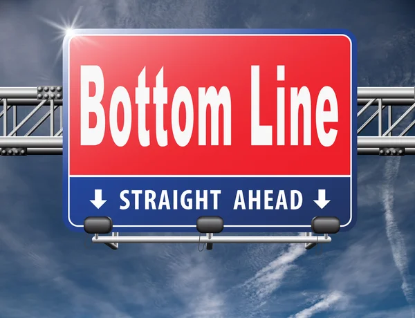 Alt satırda yol işareti billboard — Stok fotoğraf
