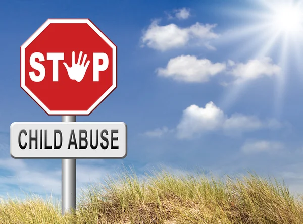 Остановить насилие над детьми — стоковое фото