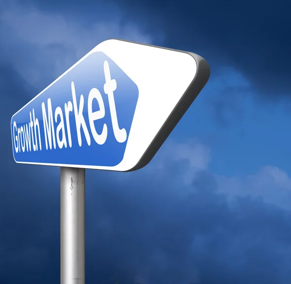 Growth market road sign — Stock Photo, Image