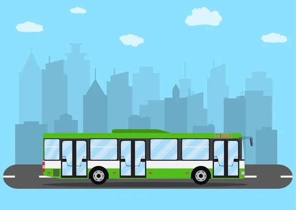 Autobús urbano verde frente a la silueta de la ciudad — Vector de stock