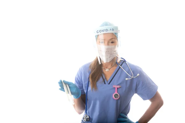 Γιατρός Νοσοκόμος Παθολόγος Κρατώντας Μάκτρο Για Τον Έλεγχο Της Πανδημίας — Φωτογραφία Αρχείου
