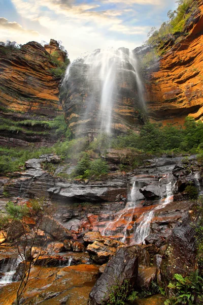 Şelale, alt Wentworth Falls, Blue Mountains Avustralya