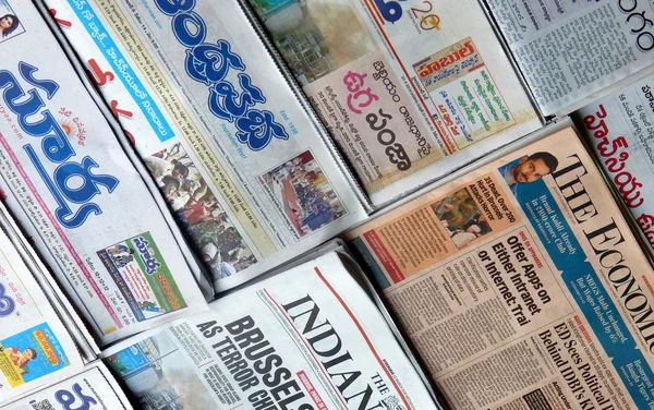 Hint gazete yığılmış