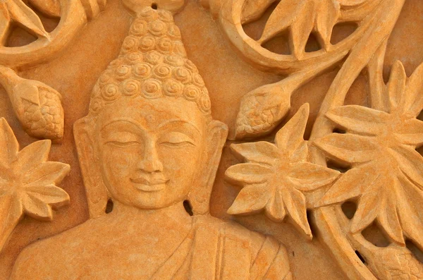 Vista Estatua Buddha Cabeza Con Tallado Piedra Floral — Foto de Stock