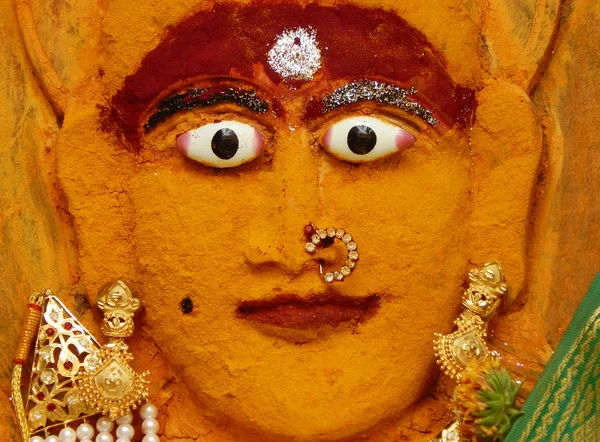 Closeup View Hindu Goddess Durga Face Shape Carved Tree Trunk — Stock Photo, Image