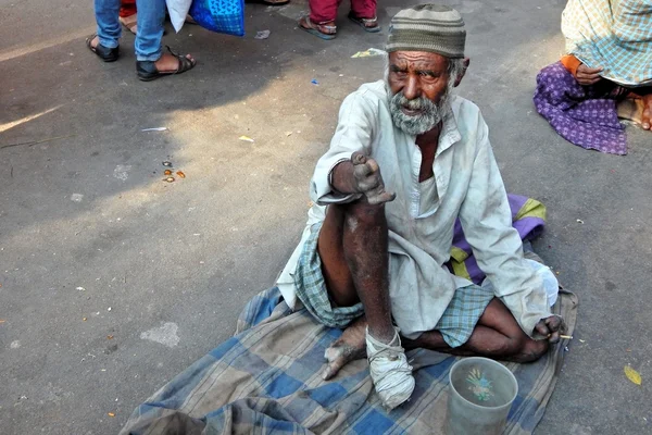 Indian senior man begging — Stock Photo, Image